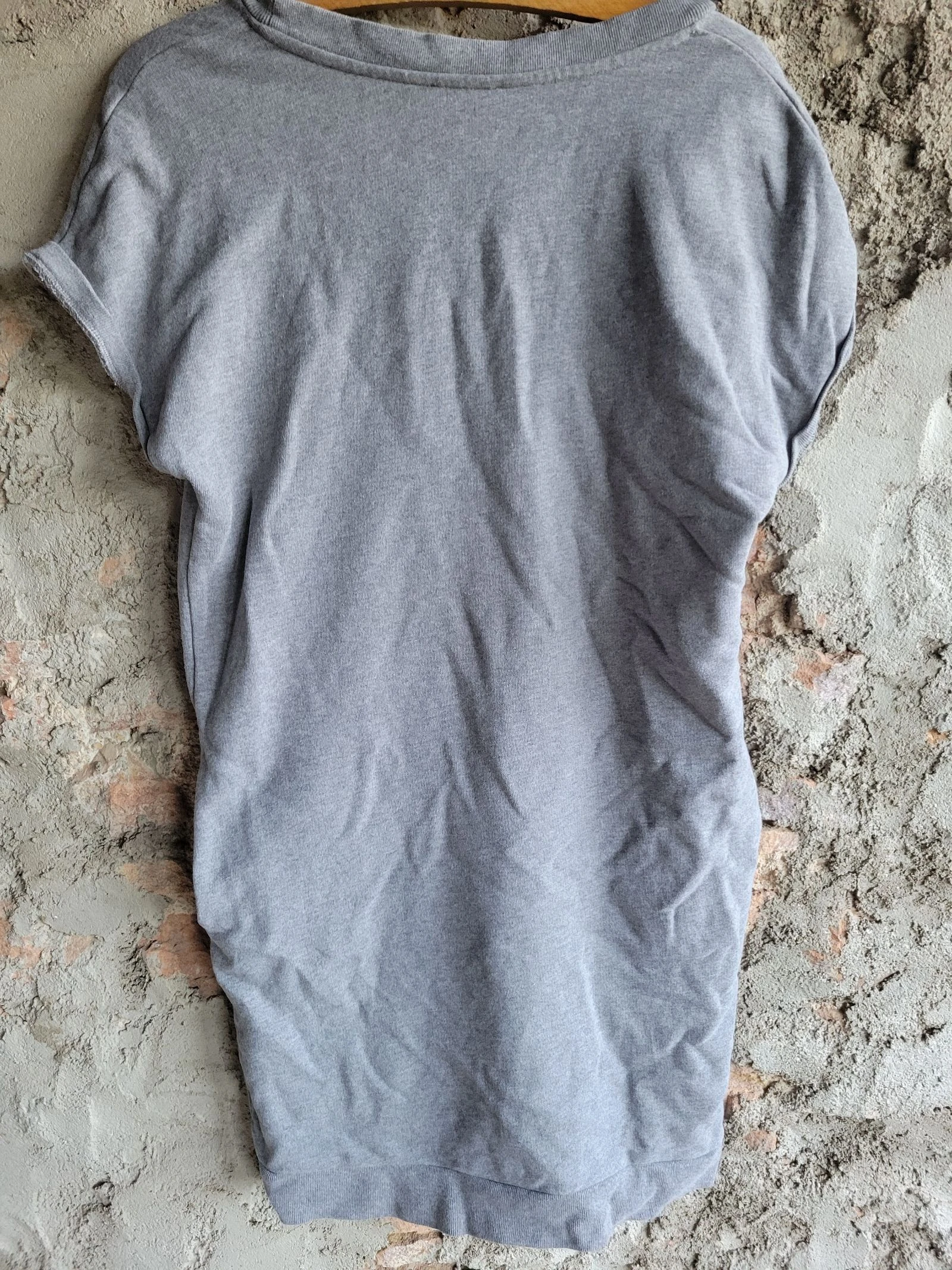 Vestido moletom cinza com bolso Calvin Klein Jeans tamanho S – photo 2